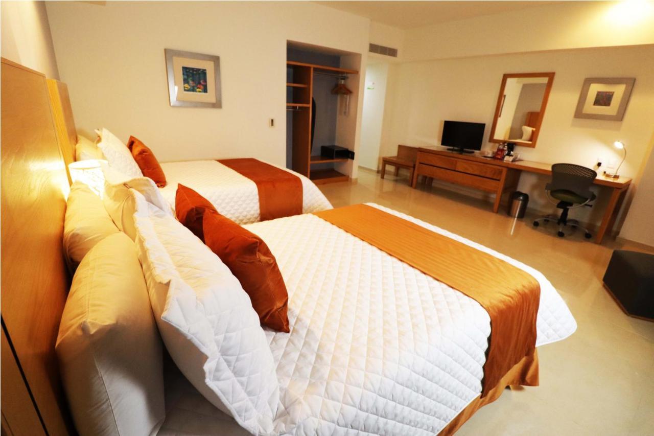 Hotel HB Córdoba Zewnętrze zdjęcie